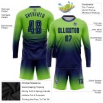 Uniform op maat gemaakt voetbal mode marineblauw fade shirt sublimatie groene mouw lange neon