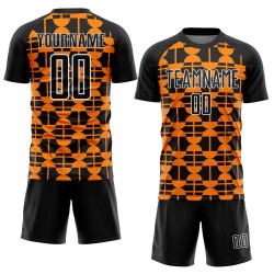Voetbalshirt Bay Geometrisch Aangepast Zwart Uniform Vormen Oranje-Wit Sublimatie