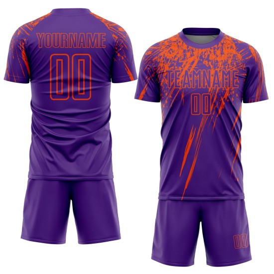 Paars voetbaltenue shirt op maat gemaakt met oranje sublimatie