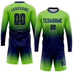 Uniform op maat gemaakt voetbal mode marineblauw fade shirt sublimatie groene mouw lange neon